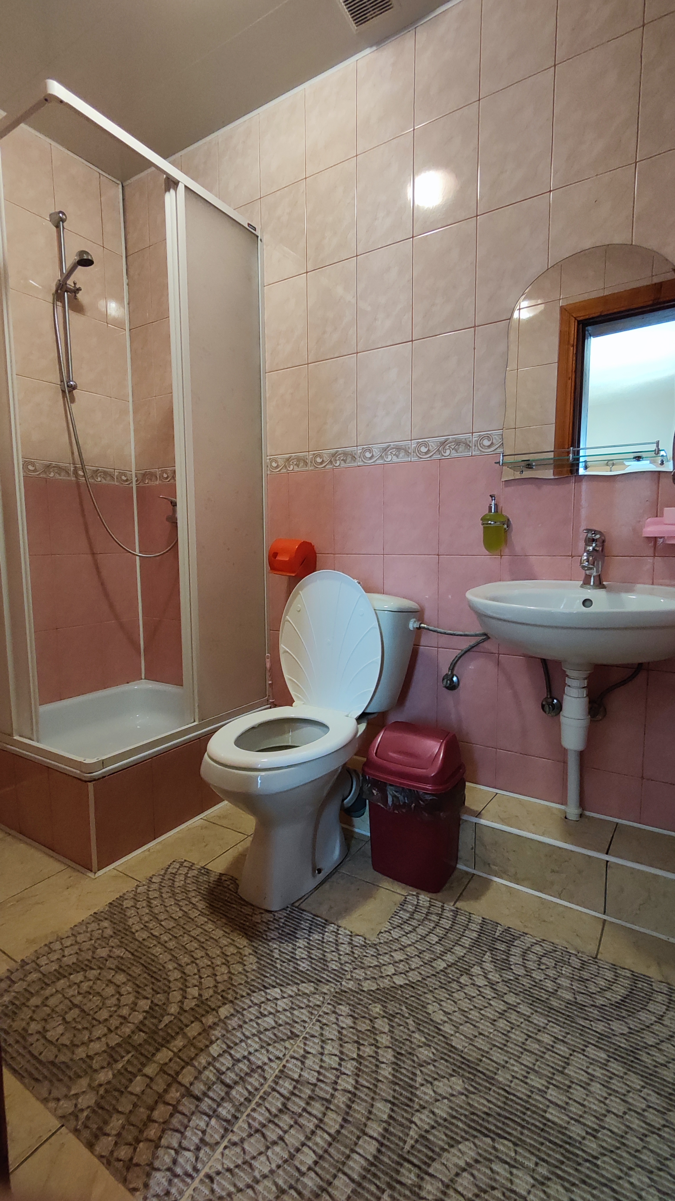 Економ Клас