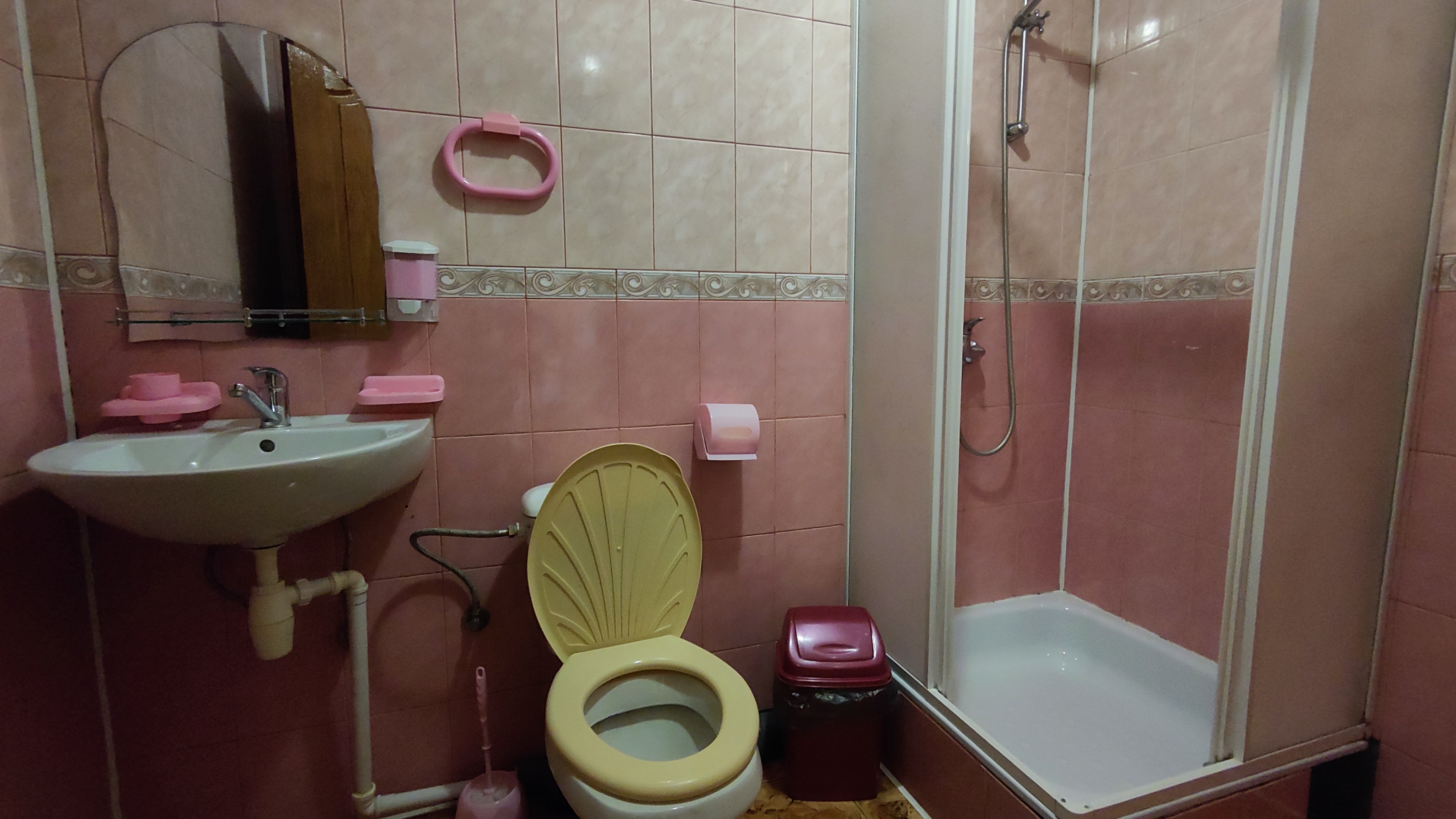 Економ Клас